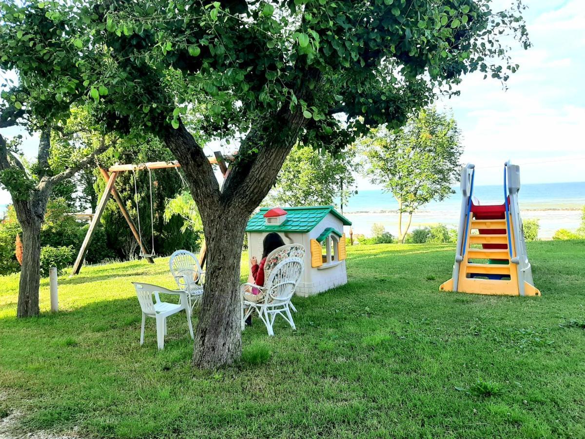 Bio Agriturismo Mare in Campagna Campofilone Esterno foto
